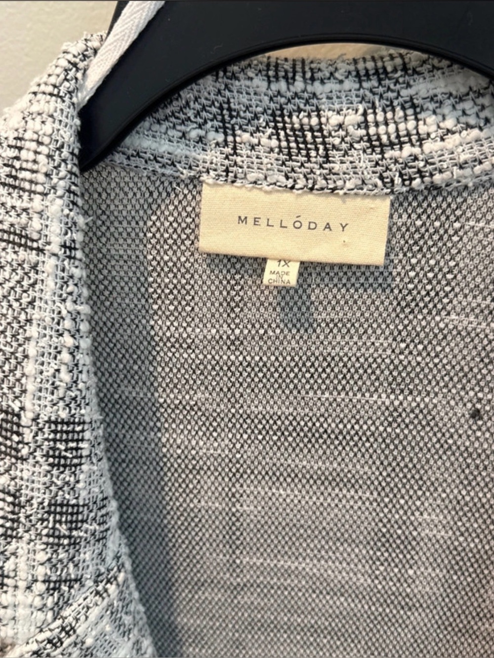 MELLODAY Gray & Cream Textured Open-Front Cardigan - Picture 2 of 3